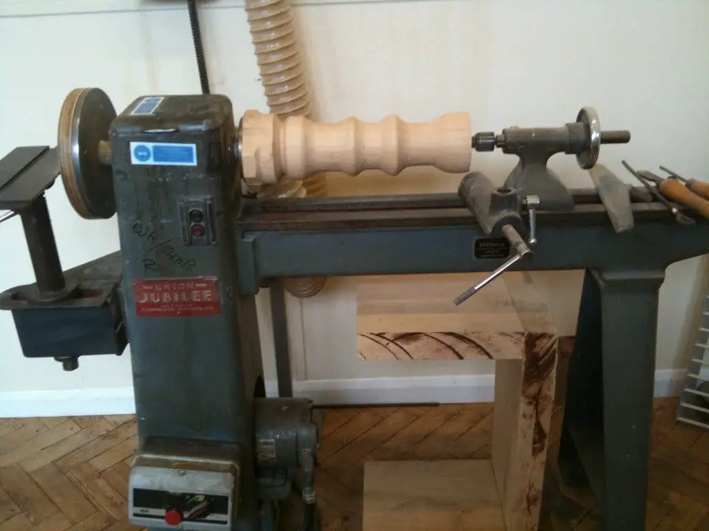 Woodturning Lathe Speeds - Complete Guide